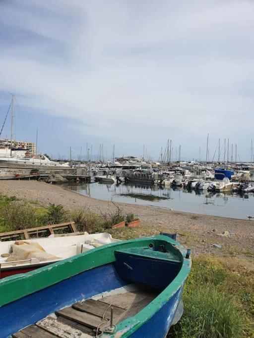 Casa Vacanze Frontemare Appartement Salerno Buitenkant foto