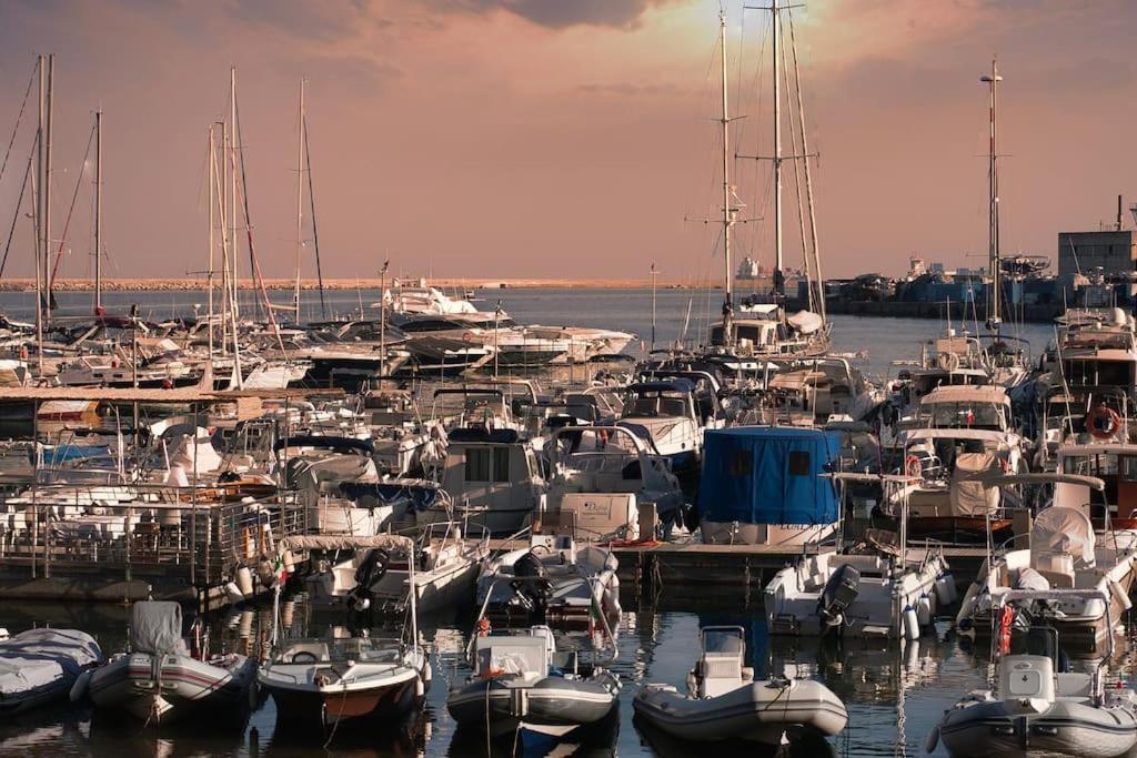 Casa Vacanze Frontemare Appartement Salerno Buitenkant foto